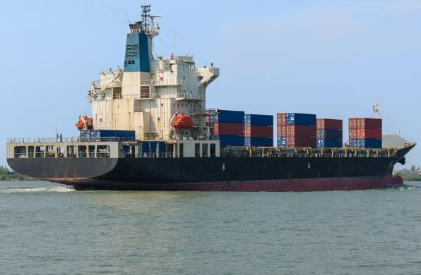 寧波海運成為連接全球各地的重要橋梁，促進了經濟繁榮與文化交流