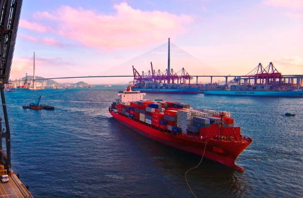 寧波國際貨代憑借日益完善的物流體系，成為了國際貨代行業的佼佼者