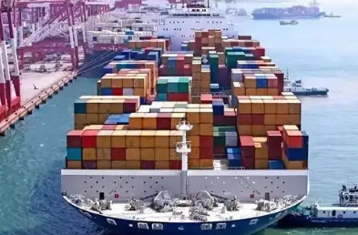 青島貨代如何應(yīng)對(duì)集裝箱市場費(fèi)率兩級(jí)化？