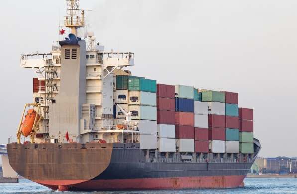 美國空運(yùn)的現(xiàn)狀、特點(diǎn)及其對(duì)全球經(jīng)濟(jì)的影響有哪些？